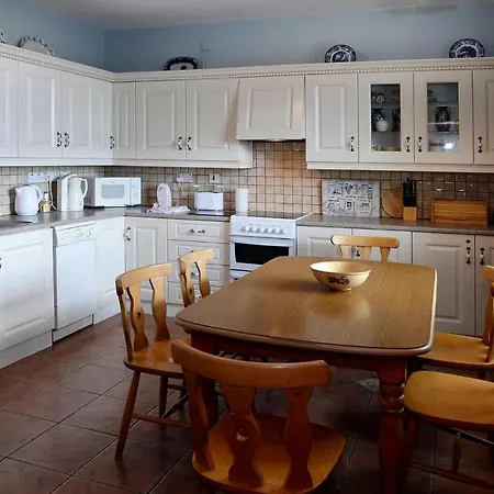 Holiday home Holiday Eir031002 F